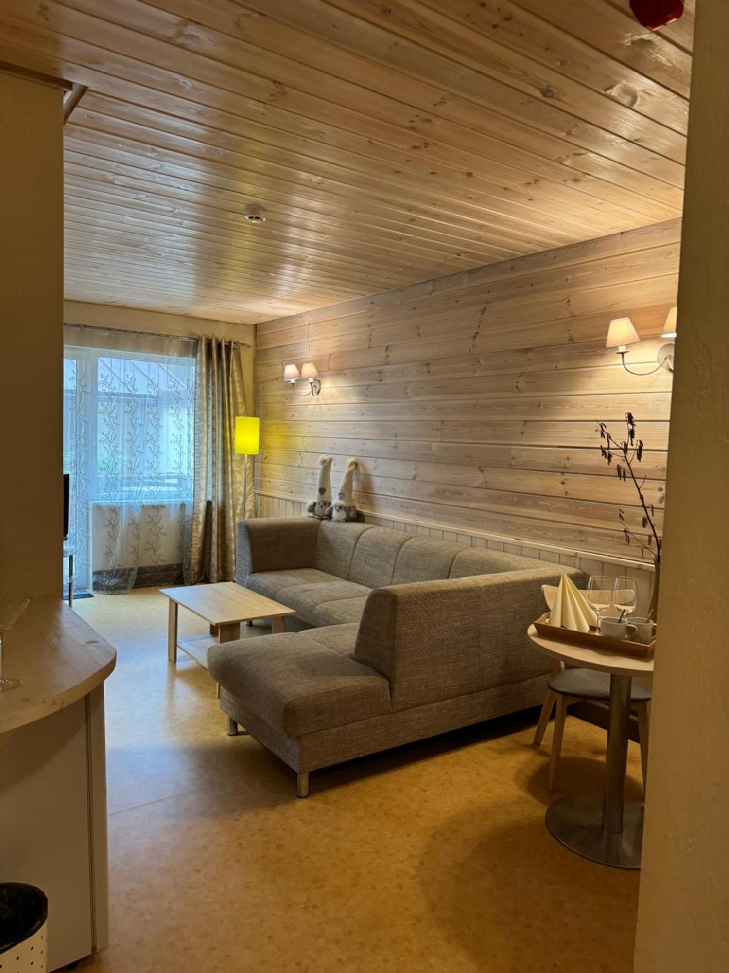 Agate Hotel Ozolnieki Εξωτερικό φωτογραφία